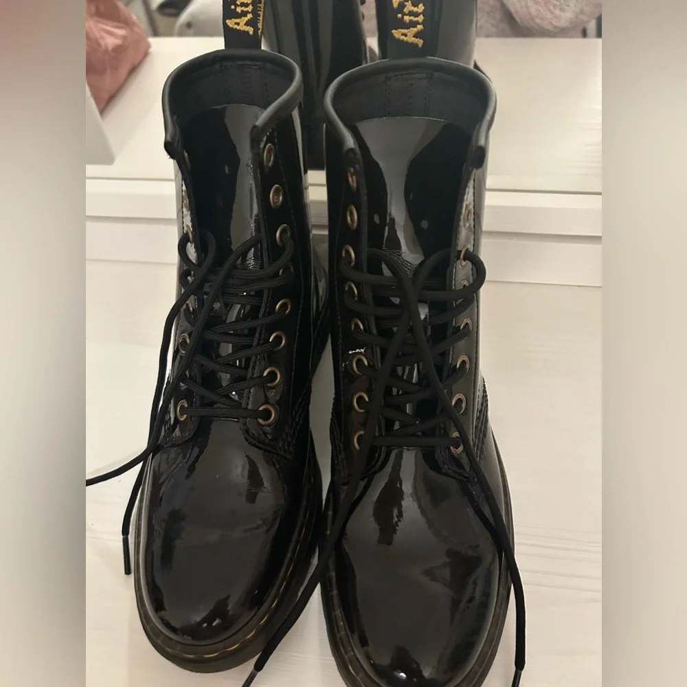 Dr.Martens - Picture 1 of 2